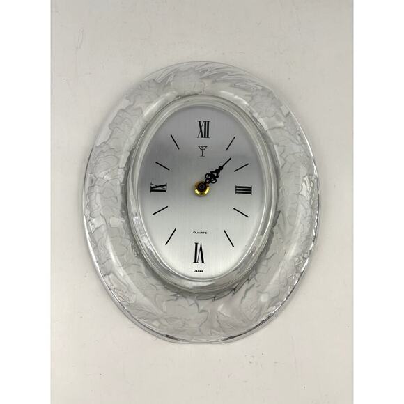 VTG Oval Crystal Clear Signatures Floral Rim Design Wall Clock Japaan Works - Picture 8 of 16